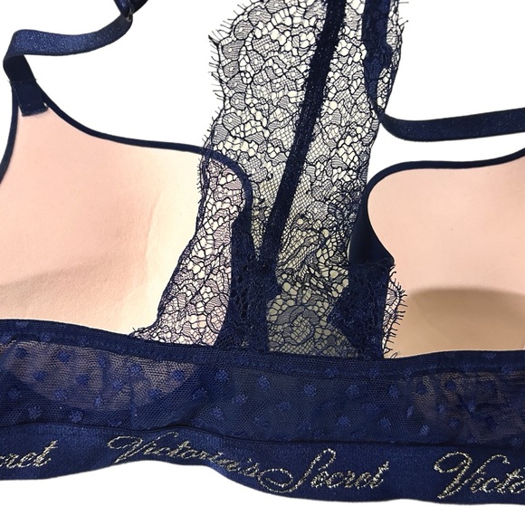 Victoria Secret Front Closure, Lace Back Push Up Bra. 36C - Picture 5 of 6